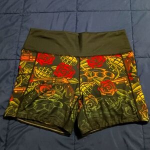CVG Dressed to Kill Size Extra large shorts, 5 inch inseam.